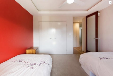 Adele's Luxury South Beach Apartment With King Bed - Kempsey Accommodation 8