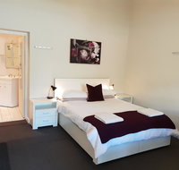 Stirling Apartments - Studio 1 - Kempsey Accommodation