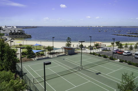 Luxury Suite Bunbury - Kempsey Accommodation 1