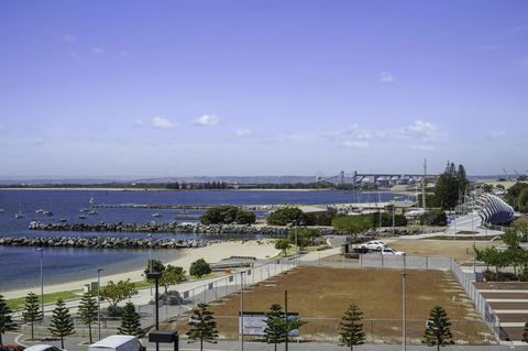Luxury Suite Bunbury - Kempsey Accommodation 22