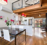 Spacious Central Townhouse - Kempsey Accommodation