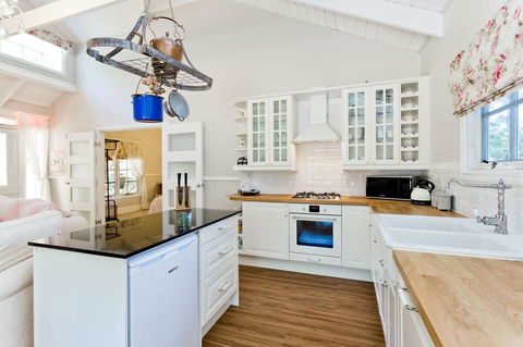 Quiet Escapes Cottages - Kempsey Accommodation 21