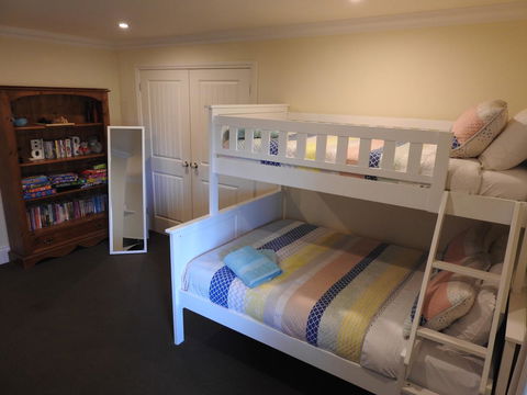 Quiet Escapes Cottages - Kempsey Accommodation 6