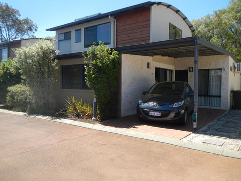 Dunsborough Luxury Villa - Kempsey Accommodation 7