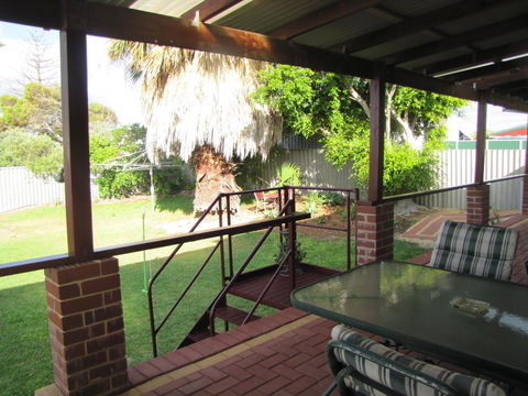 Ocean View Retreat - Kempsey Accommodation 25