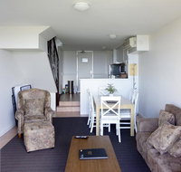 Oceanside 8 - Kempsey Accommodation