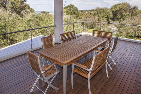 Calm Waters - Kempsey Accommodation 8