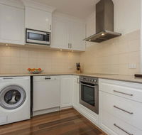Attadale Excutive Villa - Kempsey Accommodation