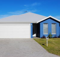 The beach house - Kempsey Accommodation