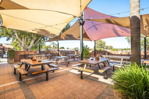 Nightcap At Wanneroo Tavern - Kempsey Accommodation 29