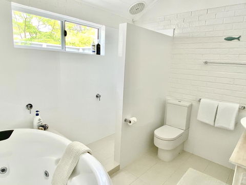 Whitesands Holiday Villas - Kempsey Accommodation 4