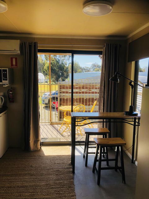 Kendenup Cottages And Lodge - Kempsey Accommodation 4