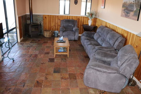 Kendenup Cottages And Lodge - Kempsey Accommodation 14