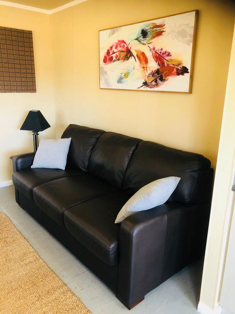 Kendenup Cottages And Lodge - Kempsey Accommodation 8