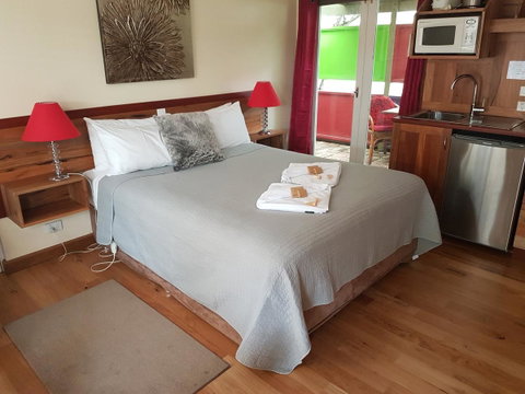Adamsons Riverside Accommodation - Kempsey Accommodation 30