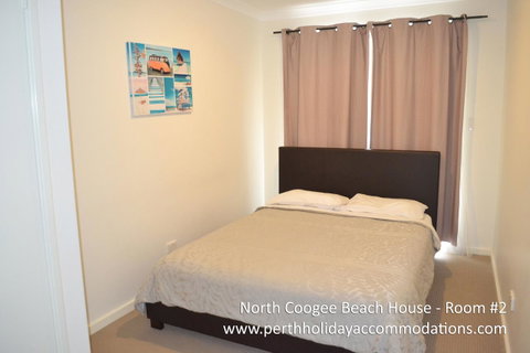 North Coogee Beach House - Kempsey Accommodation 12
