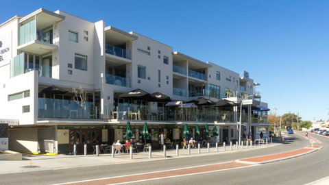 Mullaloo Beach Hotels & Apartments - Kempsey Accommodation 5