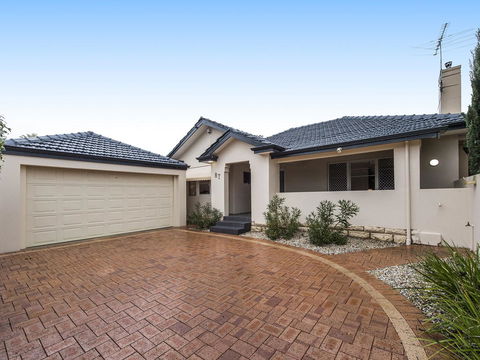 Luxury Federation Style Home - Sleeps 10 - Kempsey Accommodation 18