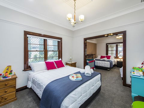 Luxury Federation Style Home - Sleeps 10 - Kempsey Accommodation 8
