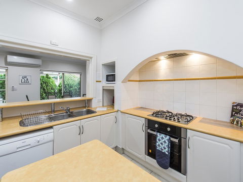 Luxury Federation Style Home - Sleeps 10 - Kempsey Accommodation 5