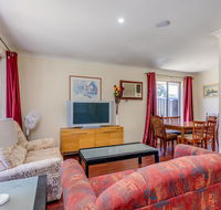 Brilliant neat convenient family-friendly house - Kempsey Accommodation