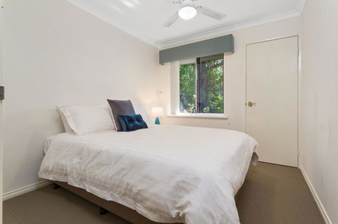 Como South Perth Villa - Kempsey Accommodation 4
