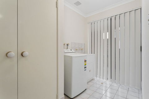 Como South Perth Villa - Kempsey Accommodation 18