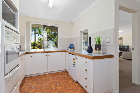 Como South Perth Villa - Kempsey Accommodation 3