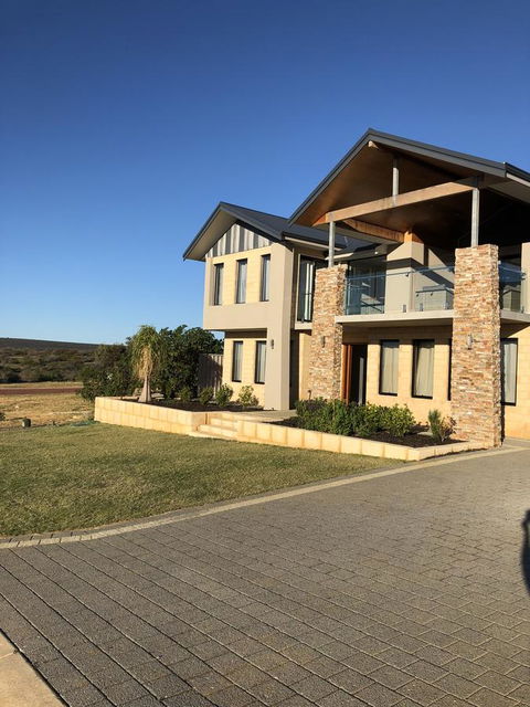 The Shak Kalbarri - Kempsey Accommodation 0
