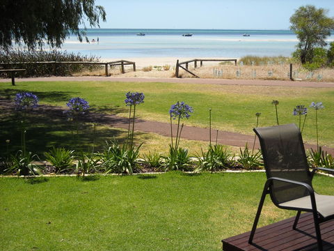 Beach House Dunsborough - Kempsey Accommodation 12