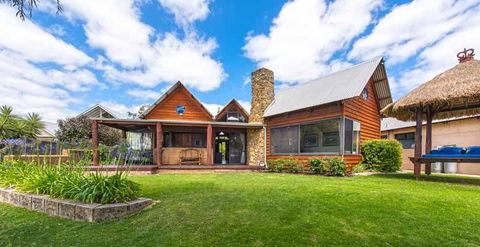 Beach House Dunsborough - Kempsey Accommodation 23