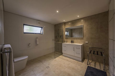 Beach House Dunsborough - Kempsey Accommodation 7