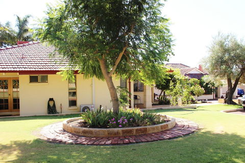 Armadale Cottage Bed & Breakfast - Kempsey Accommodation 38
