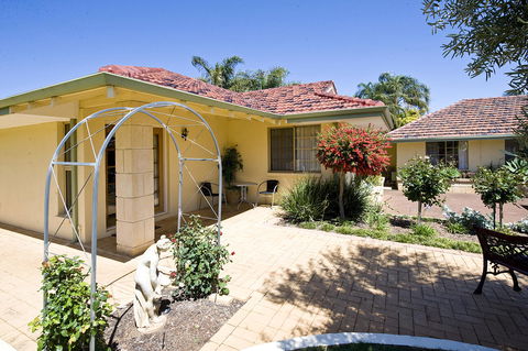 Armadale Cottage Bed & Breakfast - Kempsey Accommodation 41