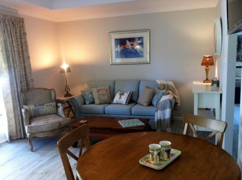 Applegate Lane Chalet - Kempsey Accommodation 11