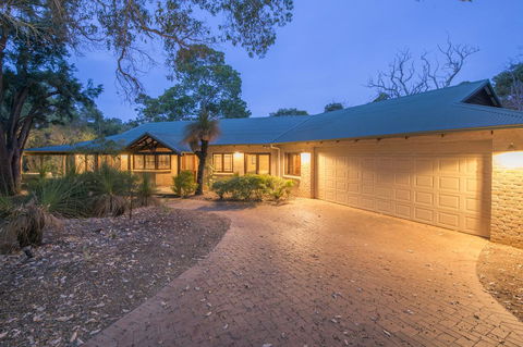 53 Martina Drive - Kempsey Accommodation 6