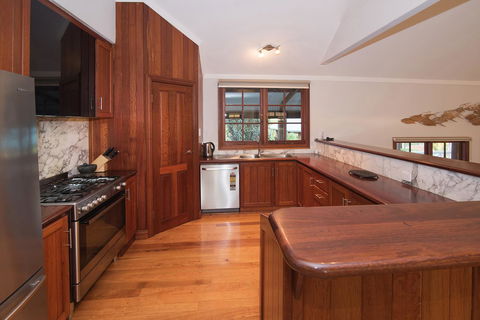 The Farmhouse - Kempsey Accommodation 22