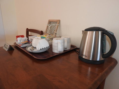 The Royal Dolphin Bed & Breakfast Safety Bay - Kempsey Accommodation 14