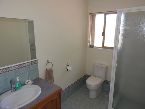 The Royal Dolphin Bed & Breakfast Safety Bay - Kempsey Accommodation 8