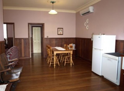 Pemberton Old Picture Theatre Holiday Apartments - Kempsey Accommodation 32