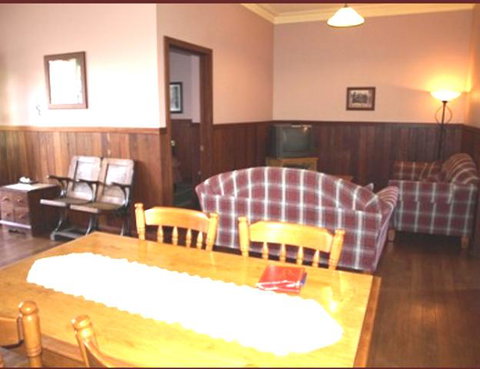 Pemberton Old Picture Theatre Holiday Apartments - Kempsey Accommodation 35