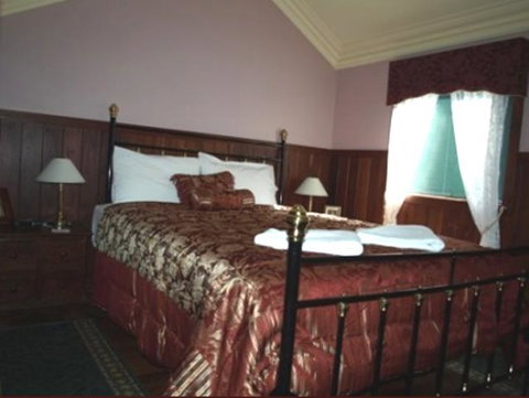 Pemberton Old Picture Theatre Holiday Apartments - Kempsey Accommodation 4
