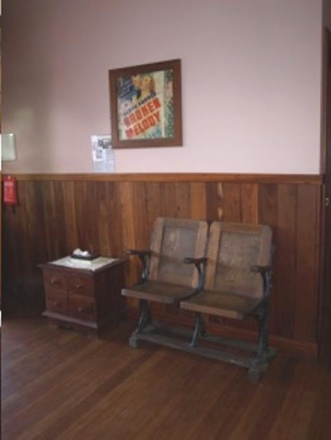 Pemberton Old Picture Theatre Holiday Apartments - Kempsey Accommodation 39