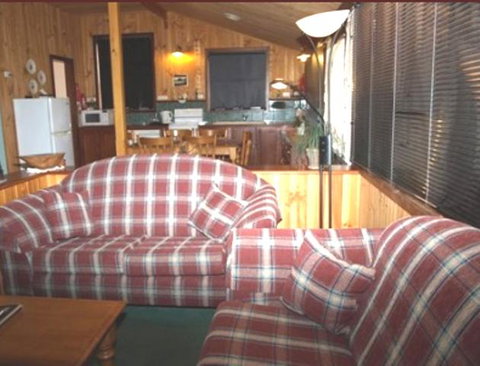 Pemberton Old Picture Theatre Holiday Apartments - Kempsey Accommodation 8