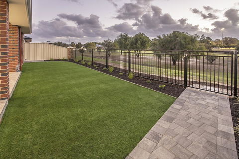 15 Cabot Close - Kempsey Accommodation 24