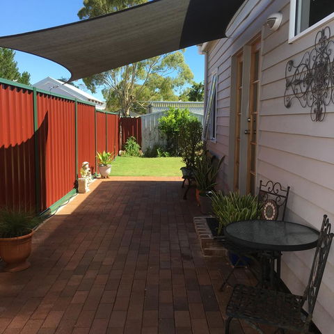 Bluebird Cottage - Kempsey Accommodation 27