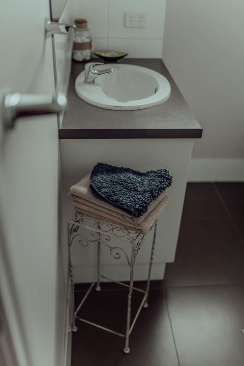 Bluebird Cottage - Kempsey Accommodation 21