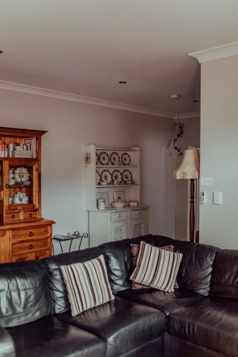 Bluebird Cottage - Kempsey Accommodation 15