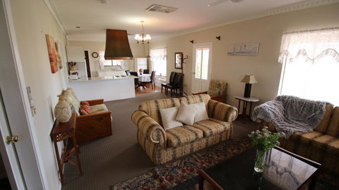 Daisy Cottage - Kempsey Accommodation 2