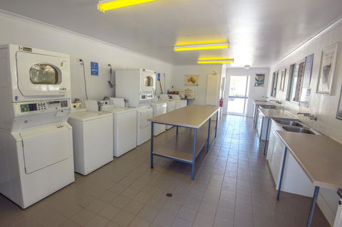 RAC Exmouth Cape Holiday Park - Kempsey Accommodation 14